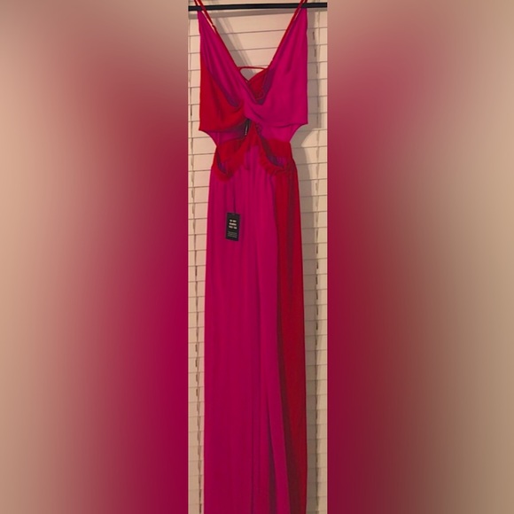 EXPRESS Red & Pink color block maxi dress w/cut outs & lace up back NEW RE $108+ - Picture 8 of 12